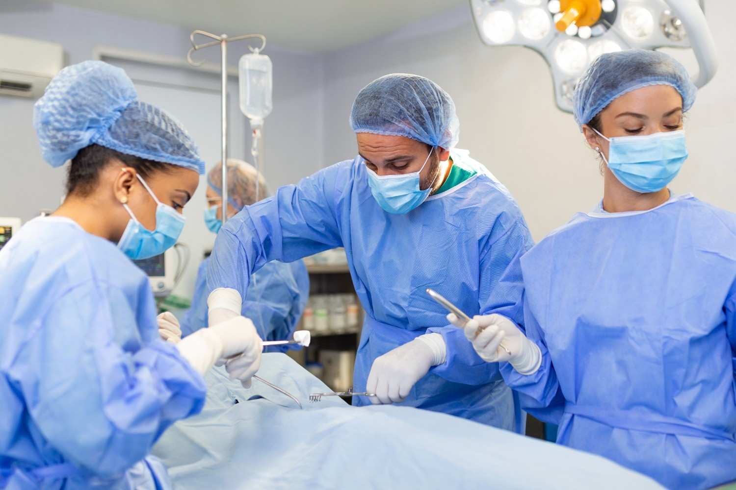 You are currently viewing Who is considered the best fistula surgeon in Ghaziabad at Madhup Hospital?