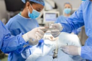 Read more about the article Why Should I Choose the Best Laparoscopic Surgeon in Ghaziabad at Madhup Hospital for Minimally Invasive Surgery?
